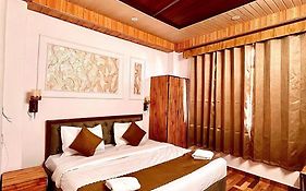 Hotel Harikund Manali